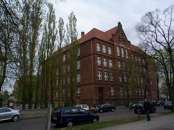 ehemalige Ho-Chi-Minh Oberschule